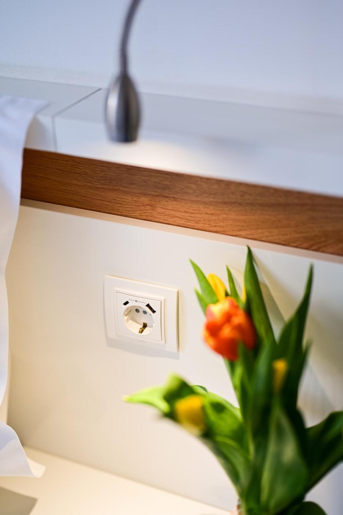 Rubo Hotel Shumen Ngoại thất bức ảnh