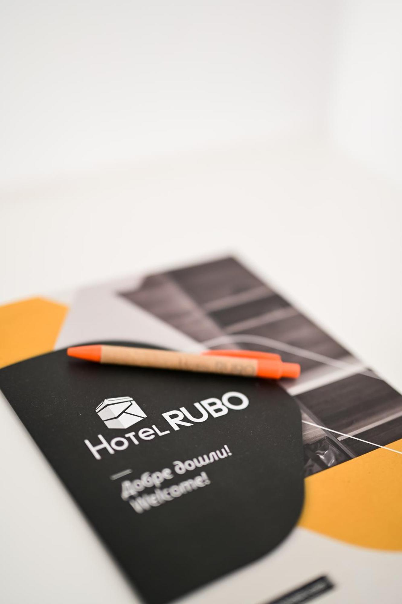 Rubo Hotel Shumen Ngoại thất bức ảnh