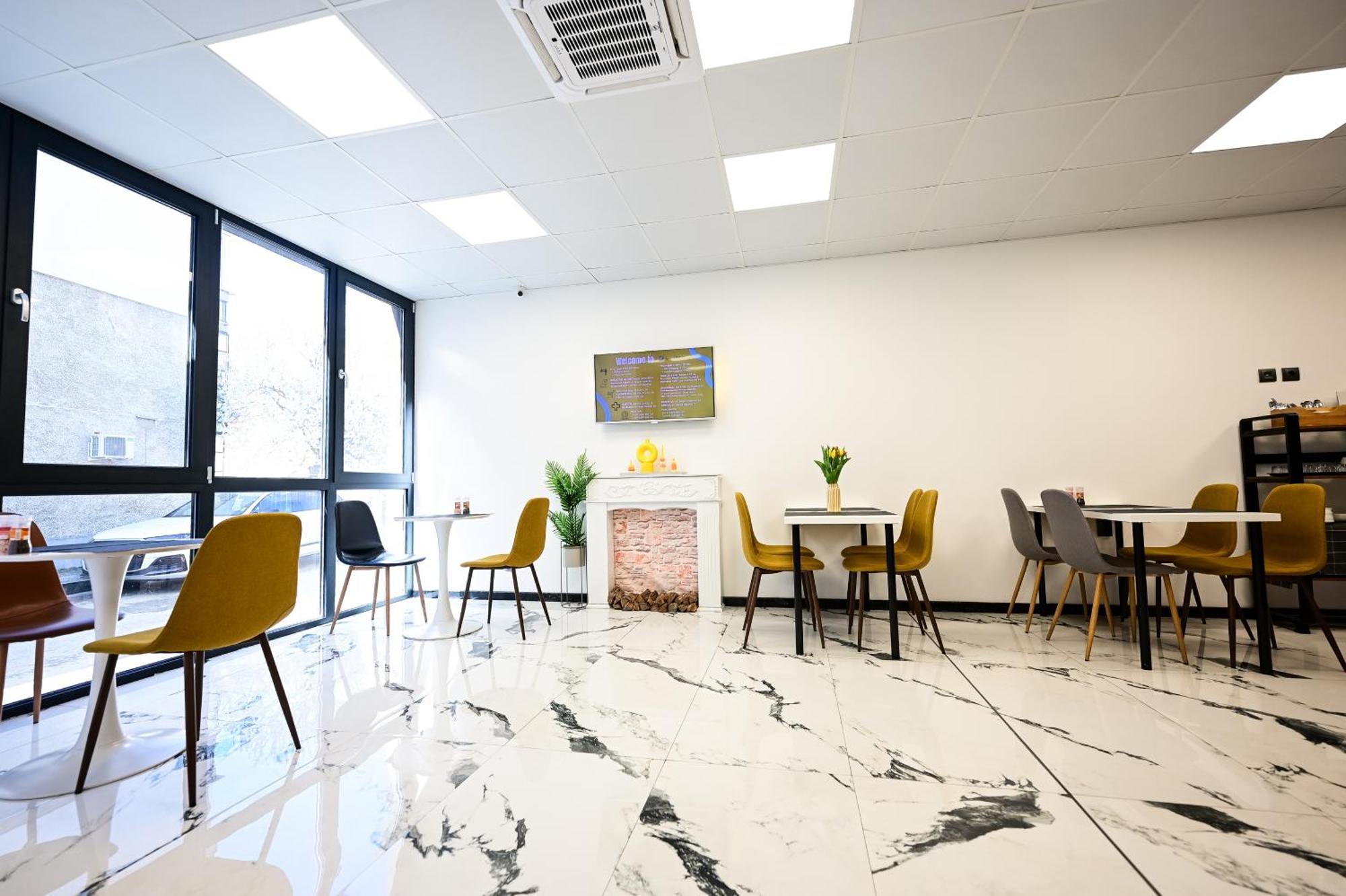 Rubo Hotel Shumen Ngoại thất bức ảnh