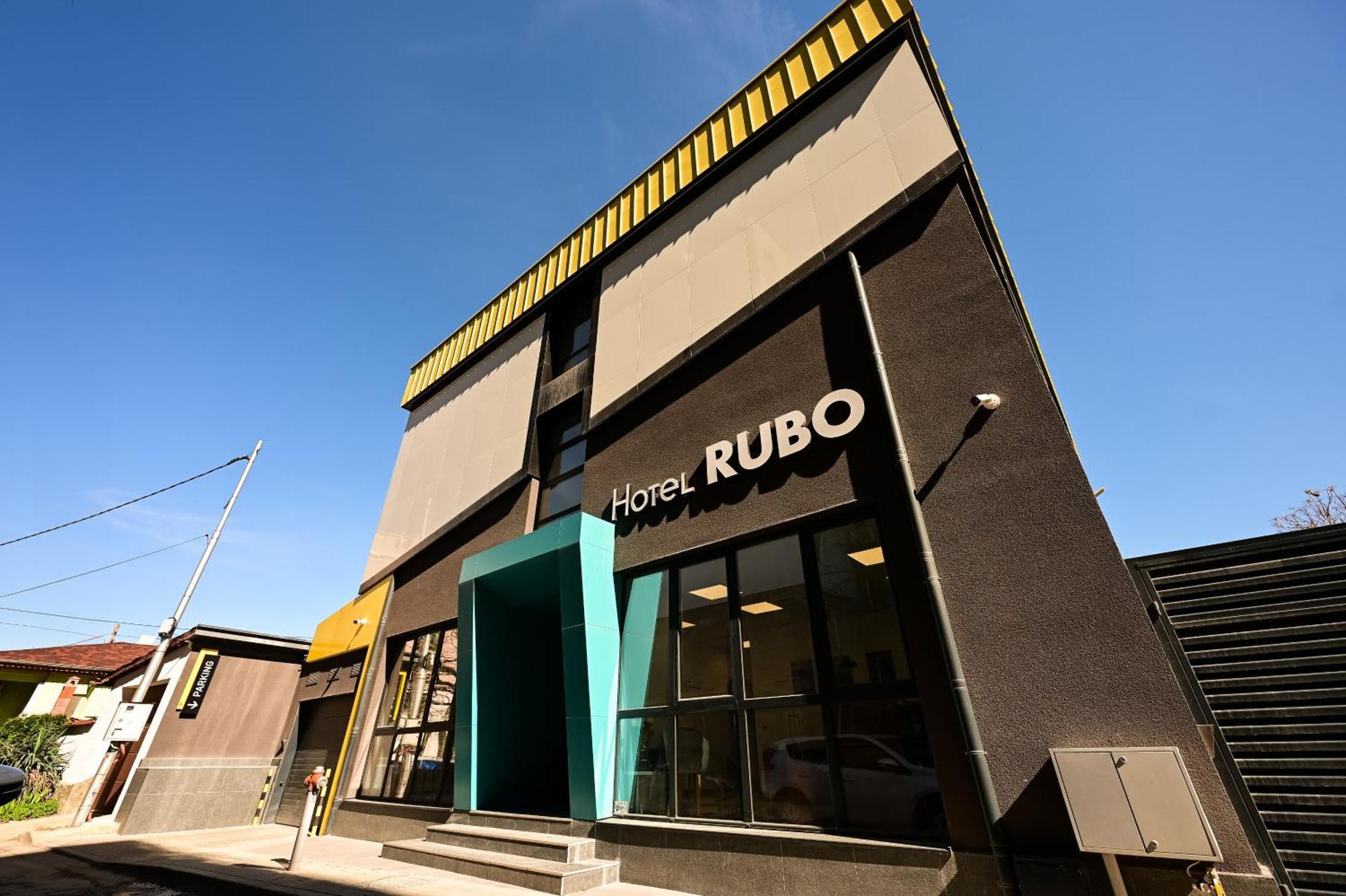 Rubo Hotel Shumen Ngoại thất bức ảnh