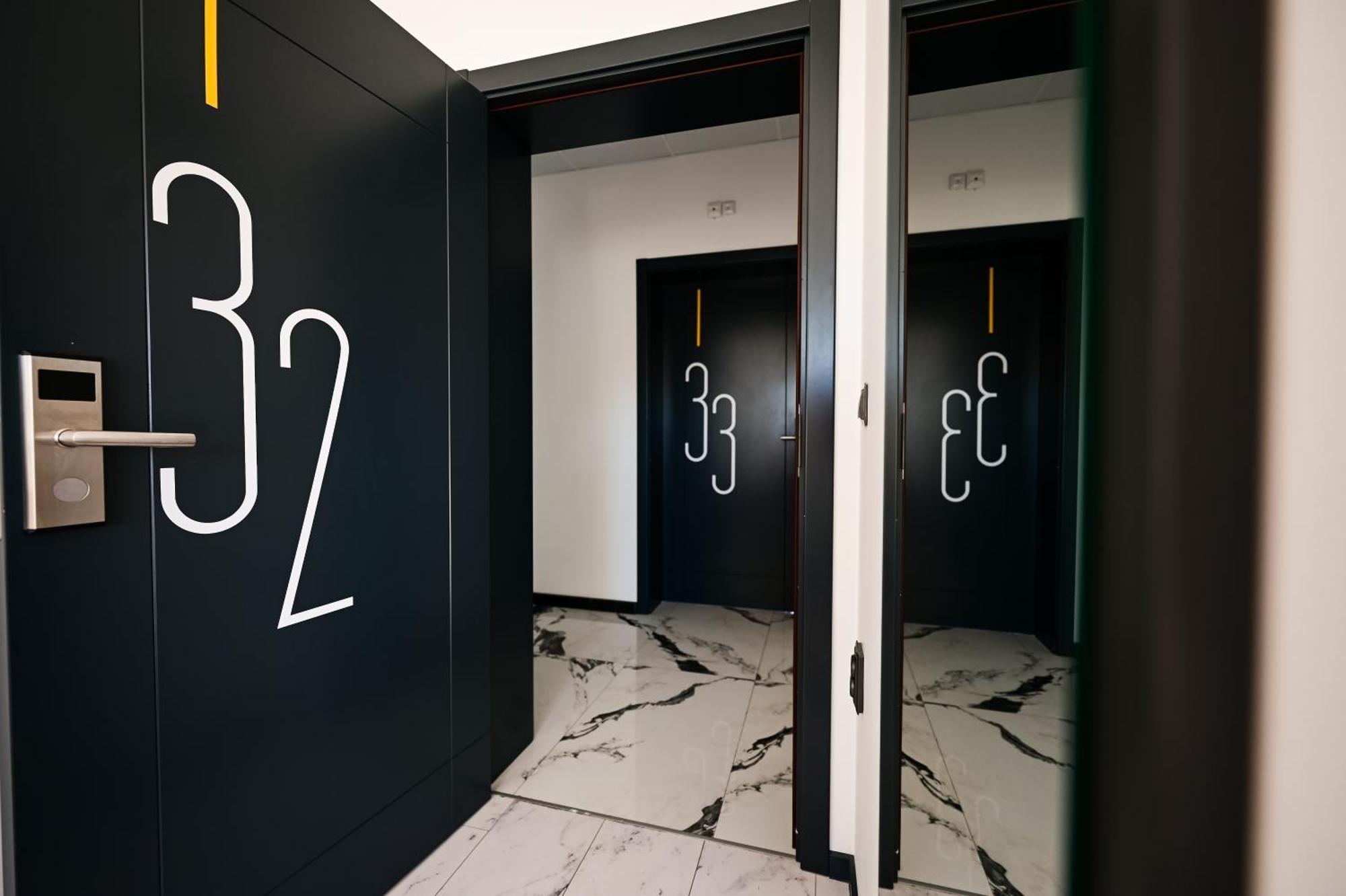 Rubo Hotel Shumen Ngoại thất bức ảnh